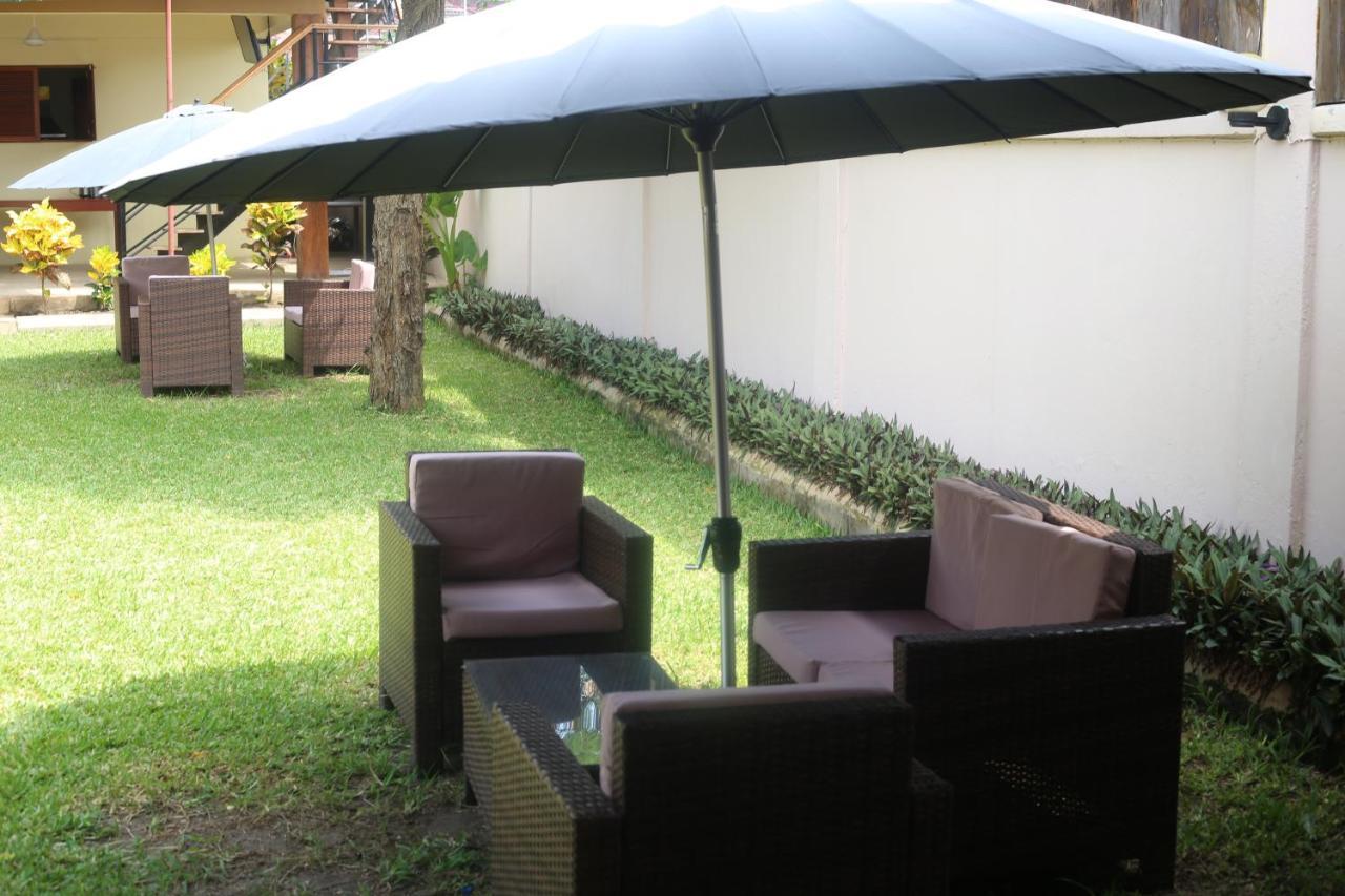 Kays Lodge Dar es Salaam Buitenkant foto