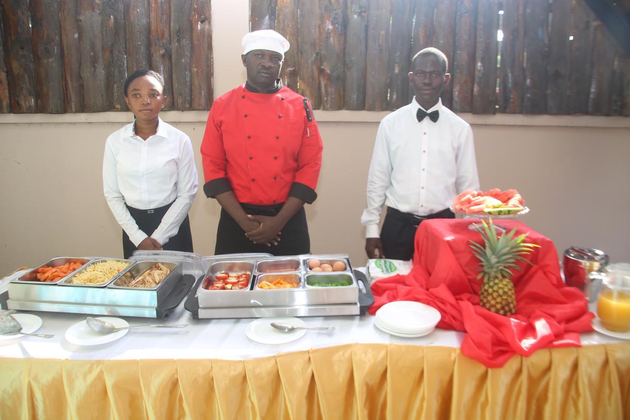 Kays Lodge Dar es Salaam Buitenkant foto
