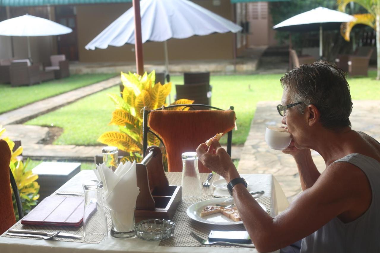 Kays Lodge Dar es Salaam Buitenkant foto