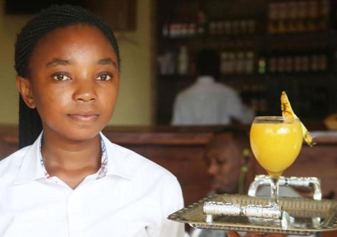 Kays Lodge Dar es Salaam Buitenkant foto
