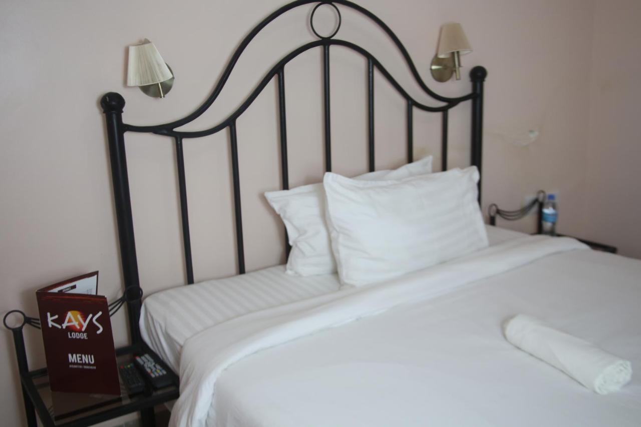 Kays Lodge Dar es Salaam Buitenkant foto