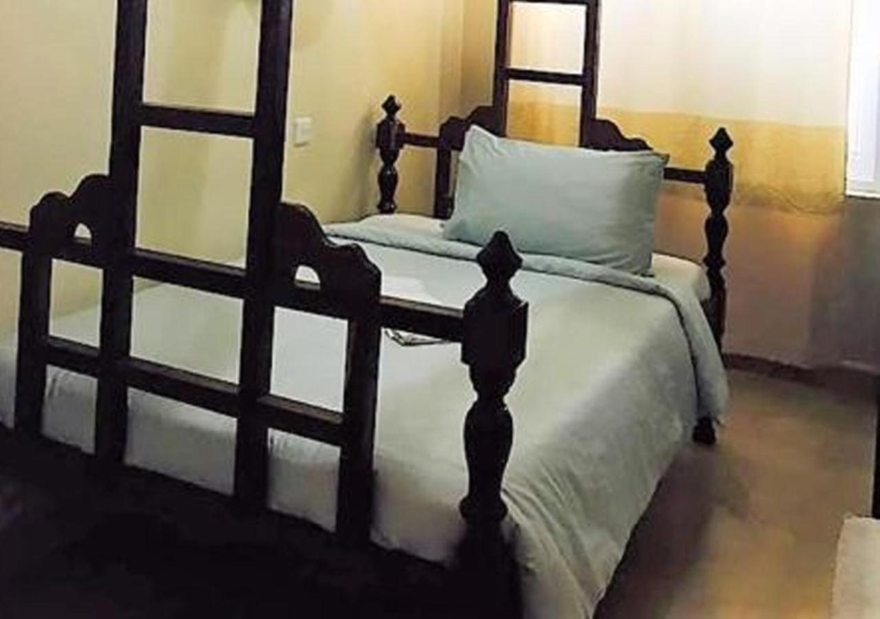 Kays Lodge Dar es Salaam Buitenkant foto