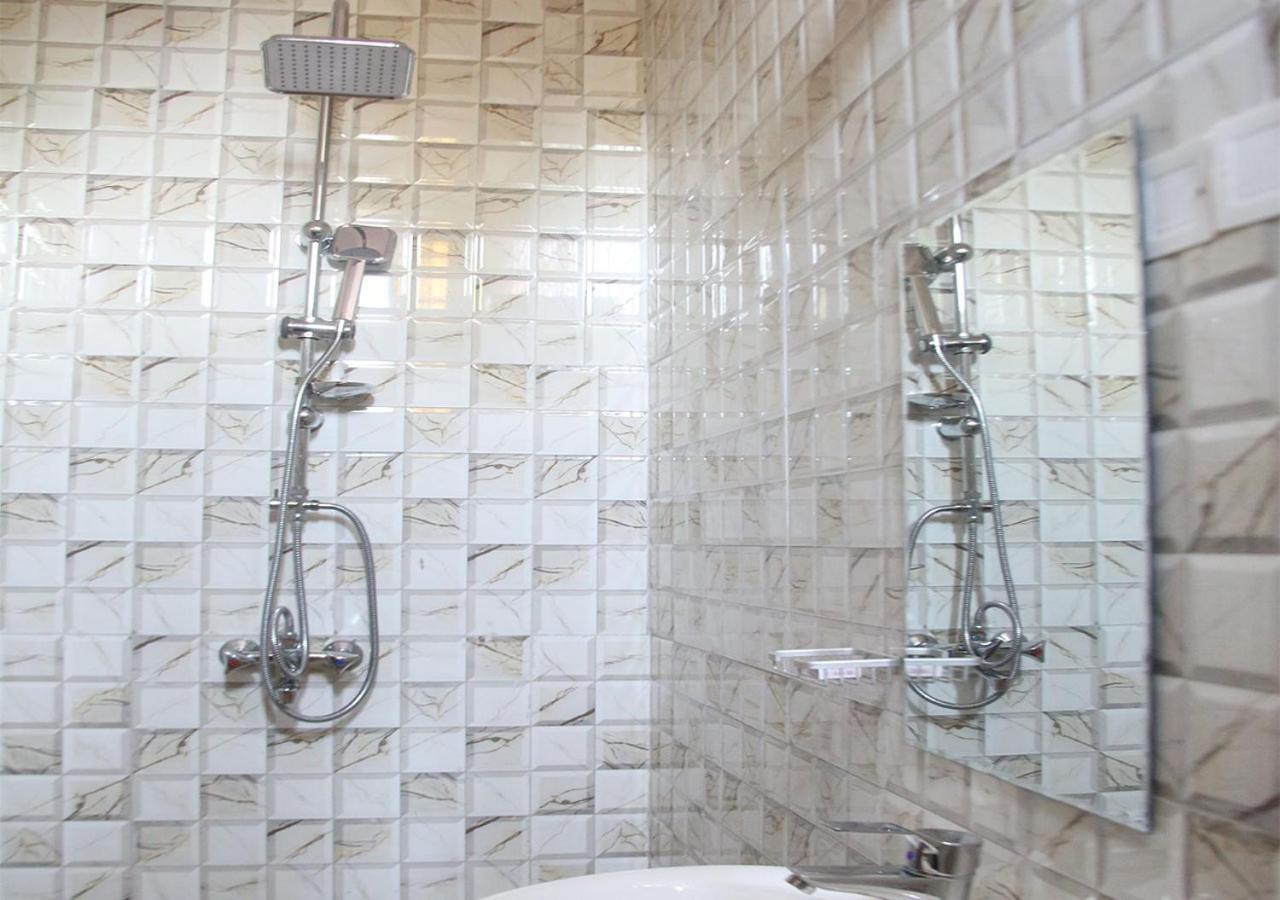 Kays Lodge Dar es Salaam Buitenkant foto