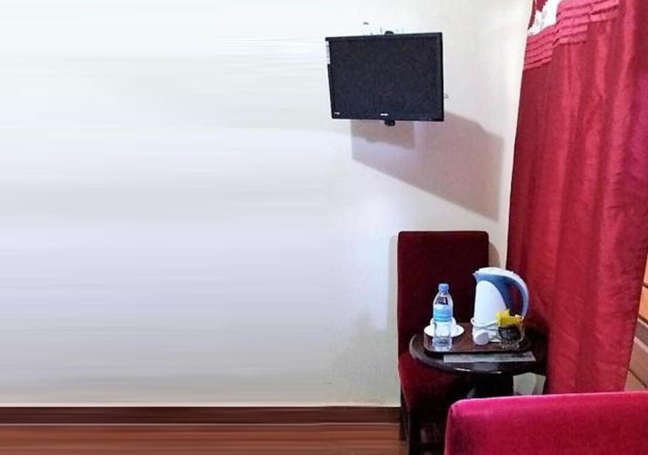 Kays Lodge Dar es Salaam Buitenkant foto